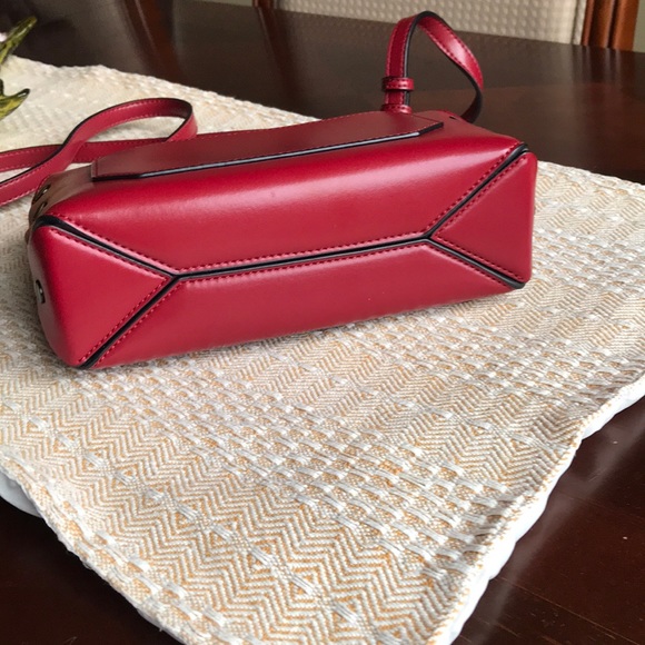 Charles & Keith crossbody bag - Picture 4 of 7